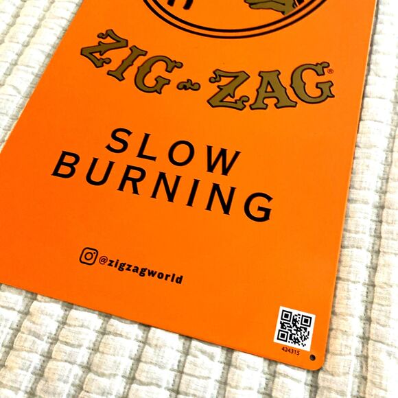 Zig-Zag EMBOSSED Metal TOBACCIANA Large Rolling Papers Slow Burning Sign 24"x9" - Picture 2 of 4